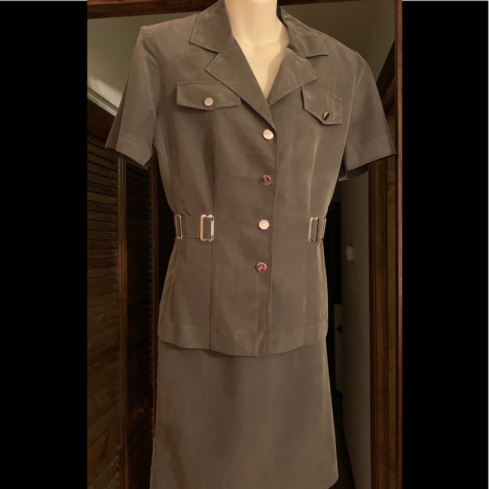 Safari Top/skirt Khaki green suit